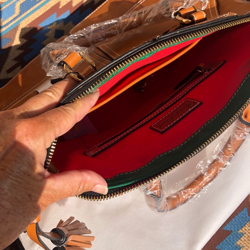SALE Dooney and Bourke Kingston Natural - NWT - Picture 8 of 16
